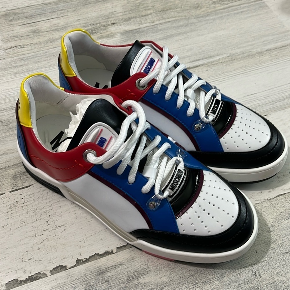 Moschino Kevin 40 Color block Sneakers New Size 38